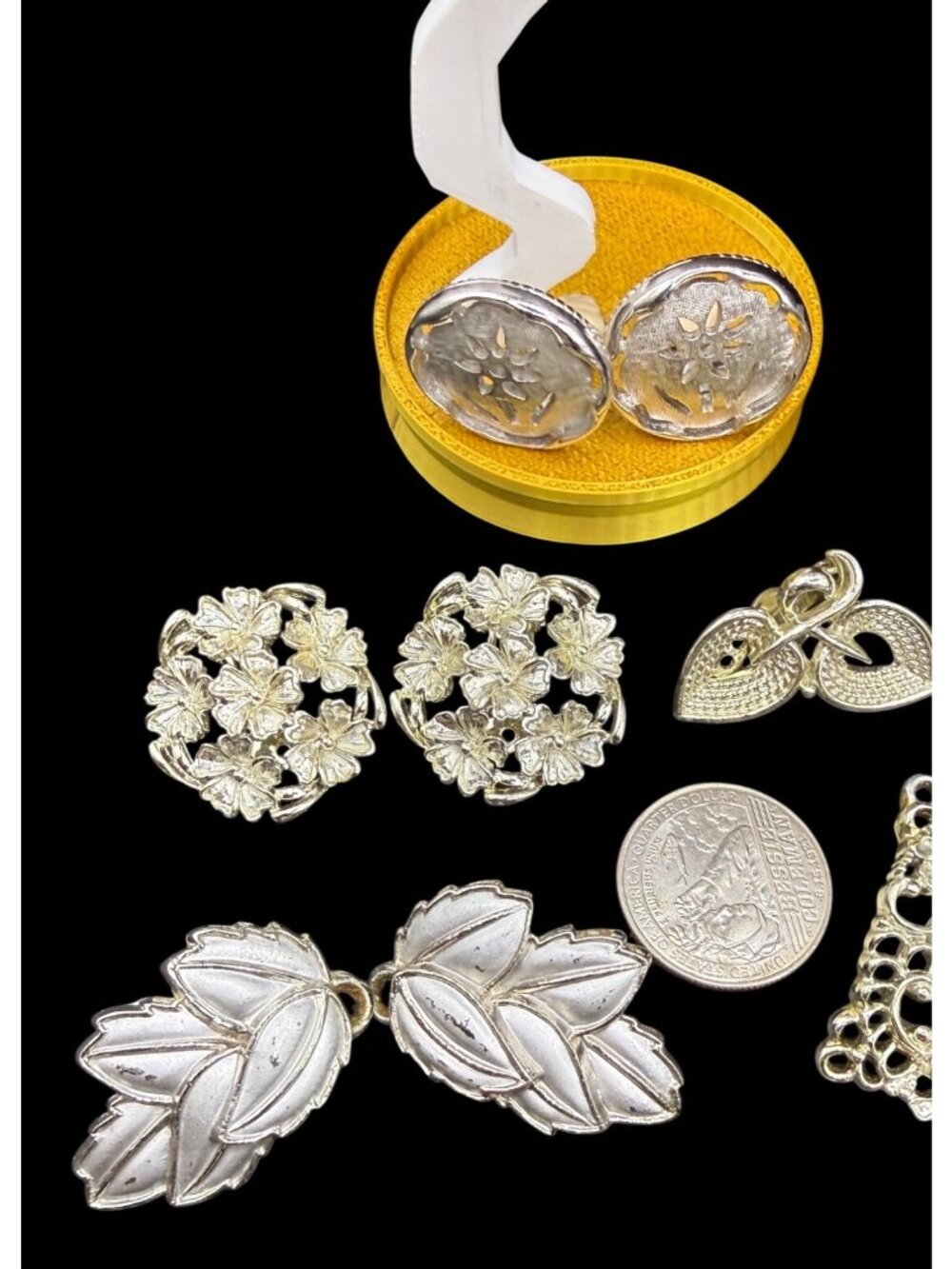 Vintage 80s Silver-Tone Clip-On Earrings Lot 8 Pairs Runway Chunky Big - Picture 5 of 10